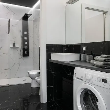 Elegant Sweet Home Suite - Milan, 15 Minute Duomo Exterior photo