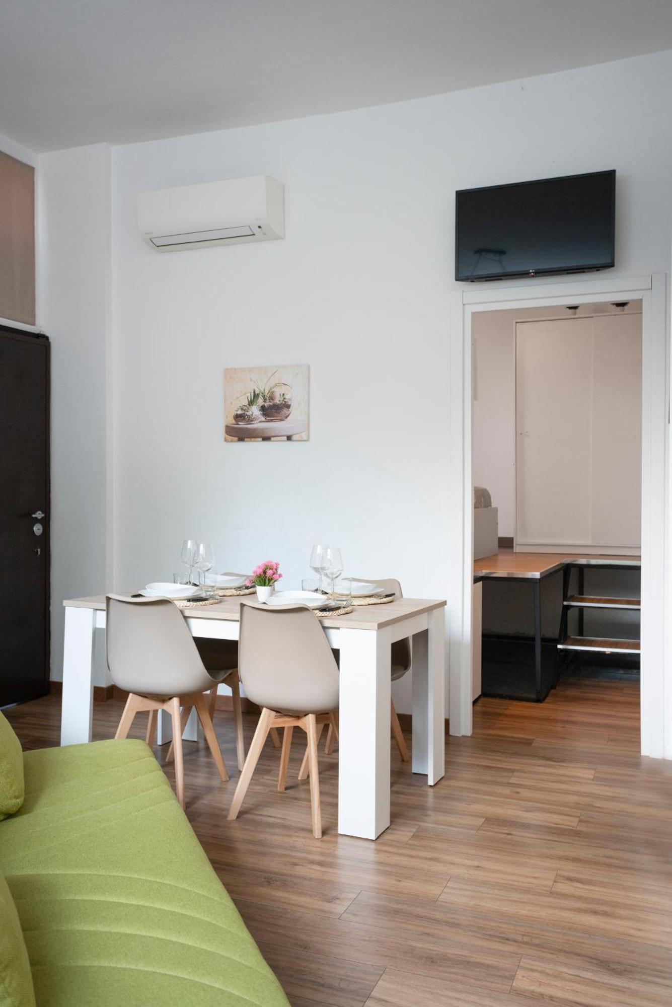 Elegant Sweet - Milan, 15 Minute Duomo Appartement Milaan